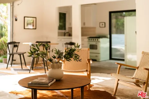 $2,595,000 | 238 North Gower Street, Los Angeles, CA 90004