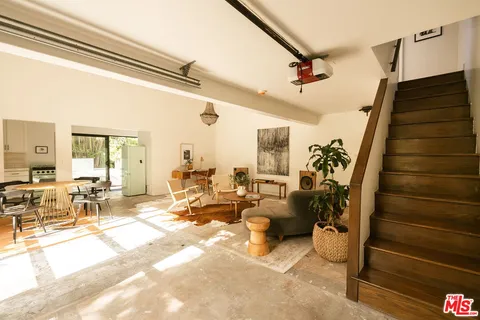 $2,595,000 | 238 North Gower Street, Los Angeles, CA 90004