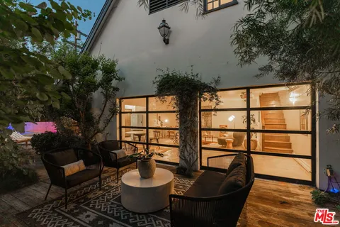 $2,595,000 | 238 North Gower Street, Los Angeles, CA 90004
