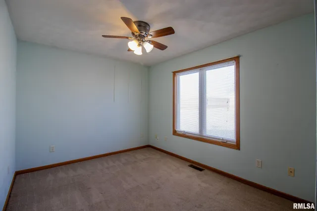 $185,000 | 133 Easy Street, Washington, IL 61571