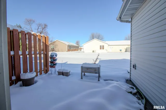 $185,000 | 133 Easy Street, Washington, IL 61571