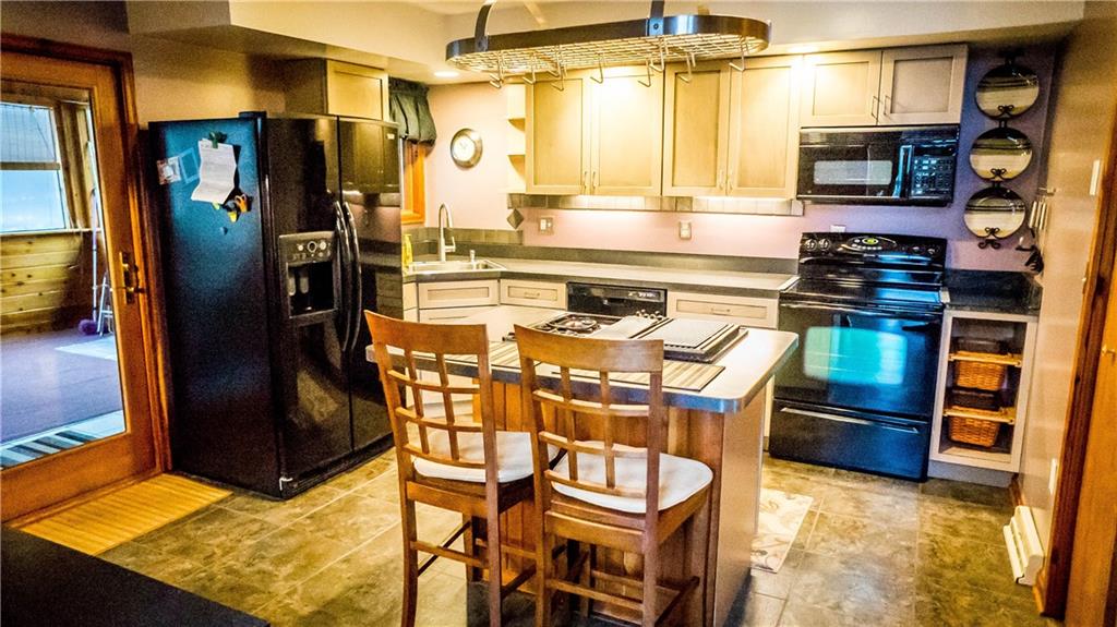 190 Sasse Road Cabot, PA 16023 - Photo 4 of 25 Modern Kitchen With Tasteful Tile Flooring