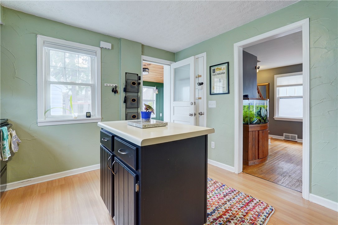 214 West Hickory Street East Rochester, NY 14445 - Photo 15 of 36