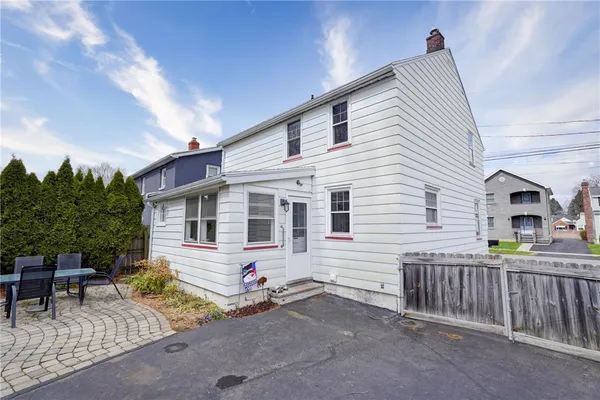 $199,900 | 214 West Hickory Street, East Rochester, NY 14445