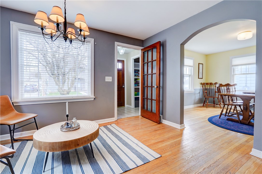 214 West Hickory Street East Rochester, NY 14445 - Photo 3 of 36