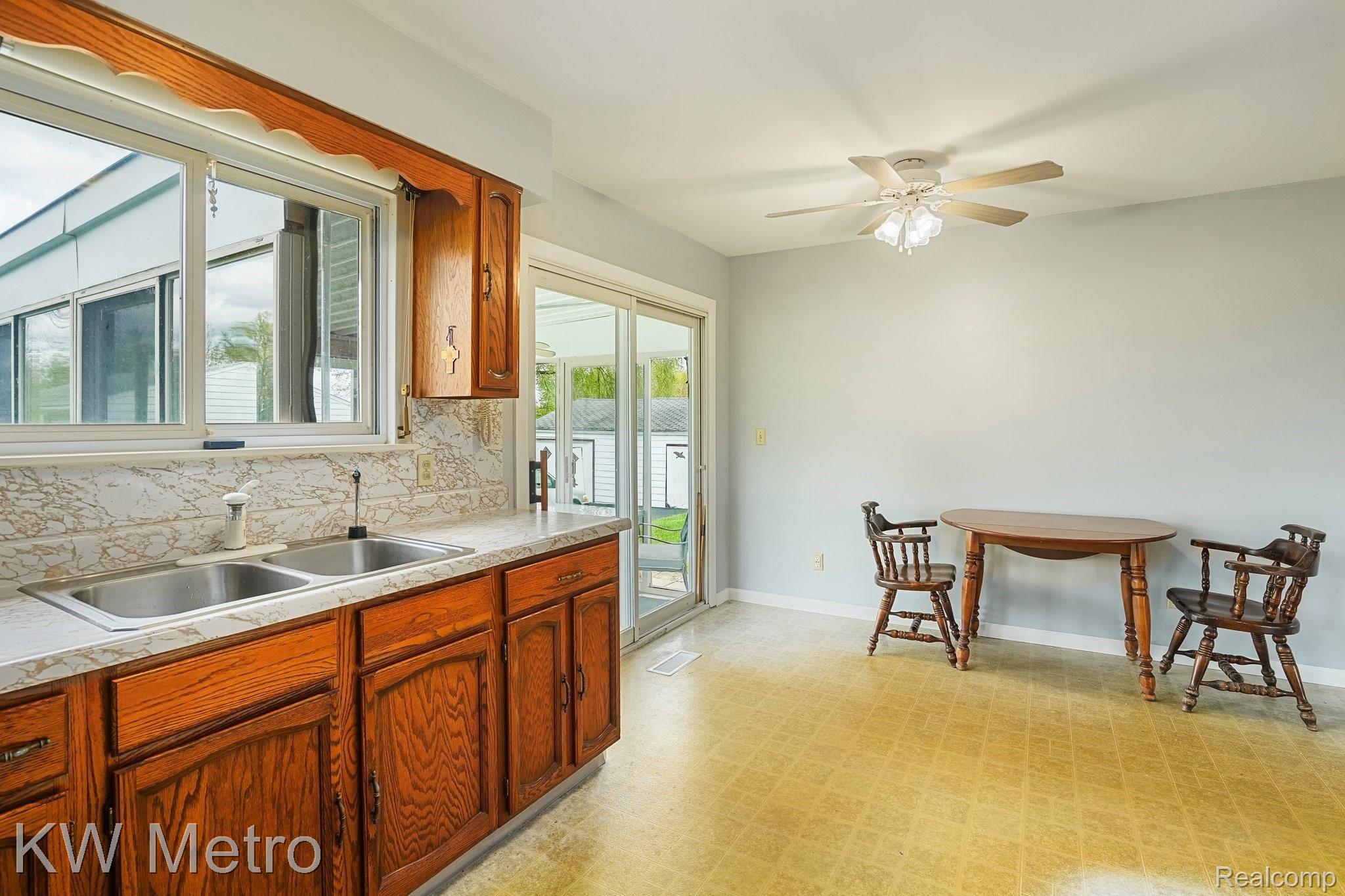 1152 West Dodge Road Clio, MI 48420 - Photo 9 of 25 15-web-or-mls-1152 W Dodge Rd Clio- 12.jpg