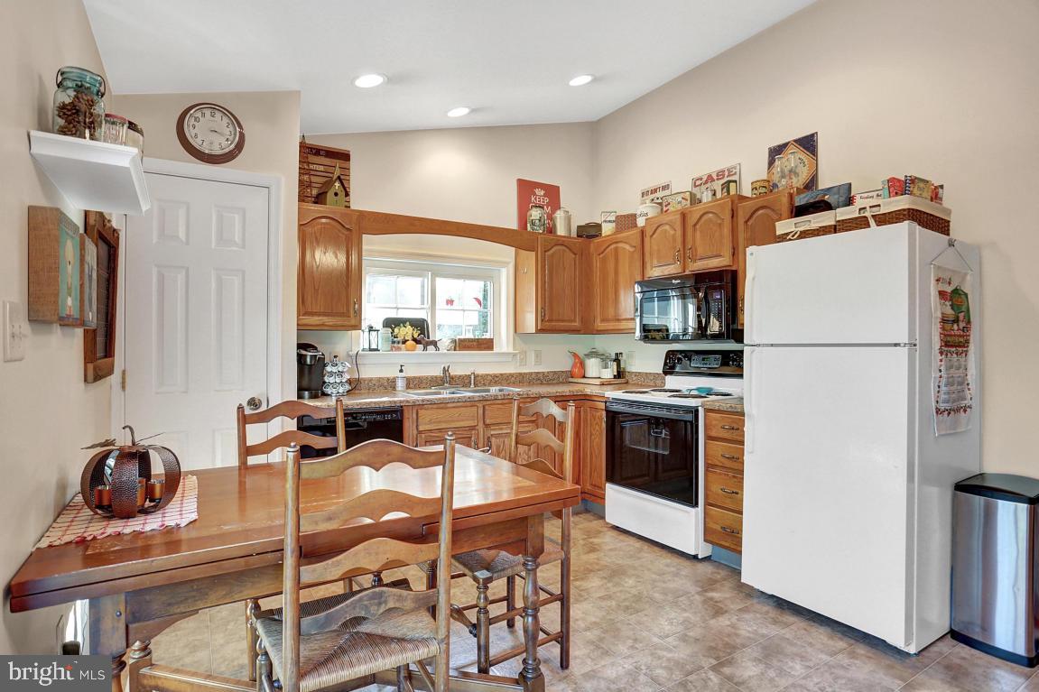 1240 South Cocalico Road Denver, PA 17517 - Photo 8 of 19