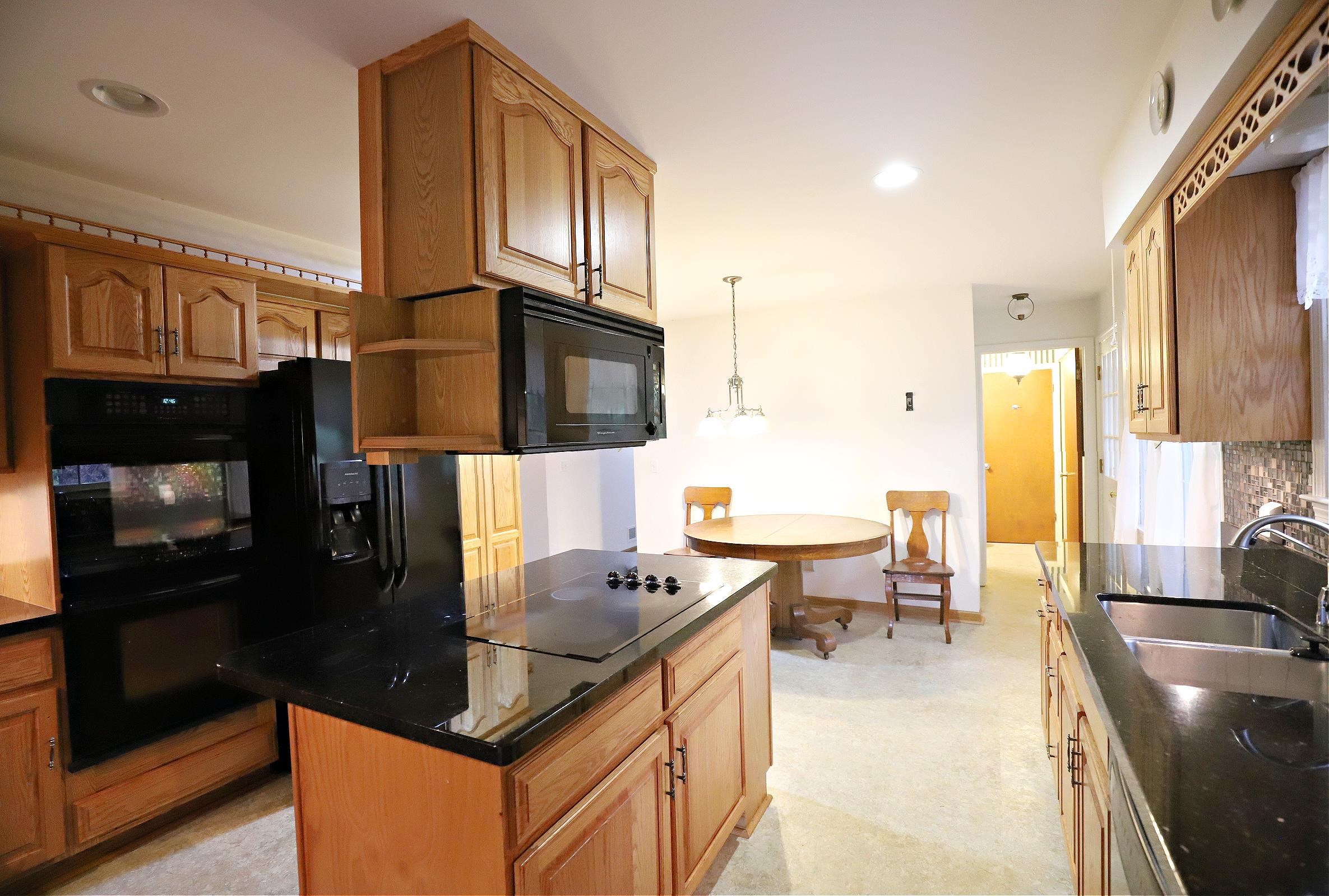 4042 West Farrand Road Clio, MI 48420 - Photo 16 of 33