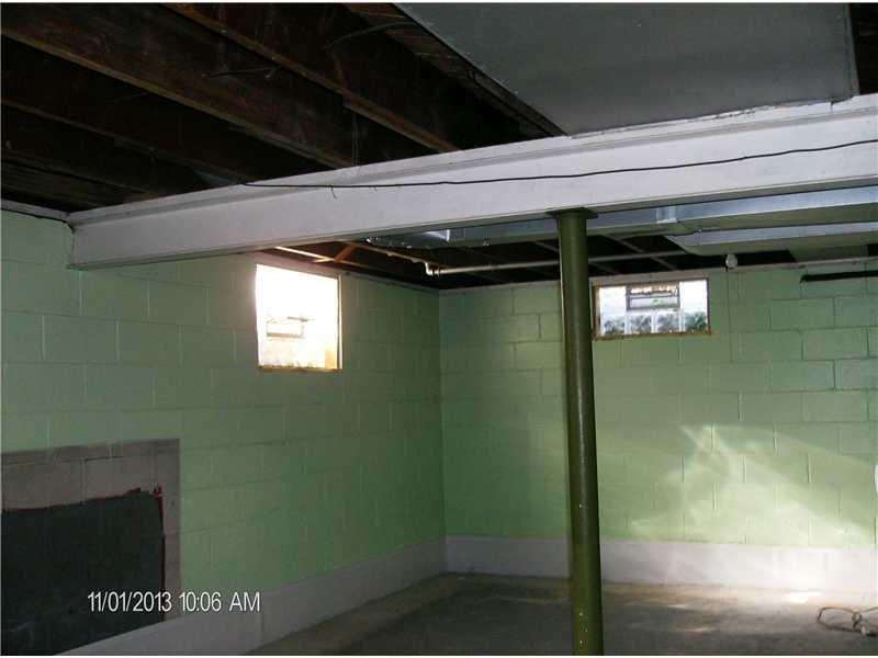 295 Shenango Road Beaver Falls, PA 15010 - Photo 14 of 18 Gallery Image 14