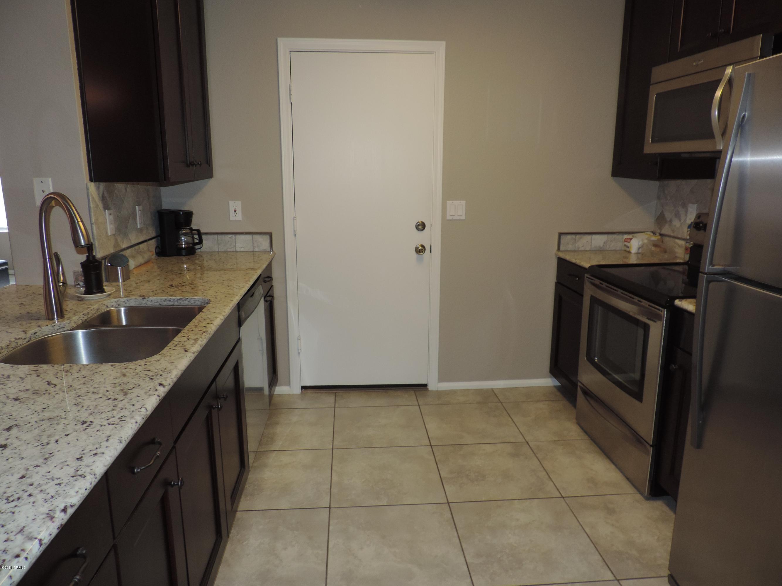 5118 Casper Road Mesa, AZ 85205 - Photo 5 of 24 Kitchen
