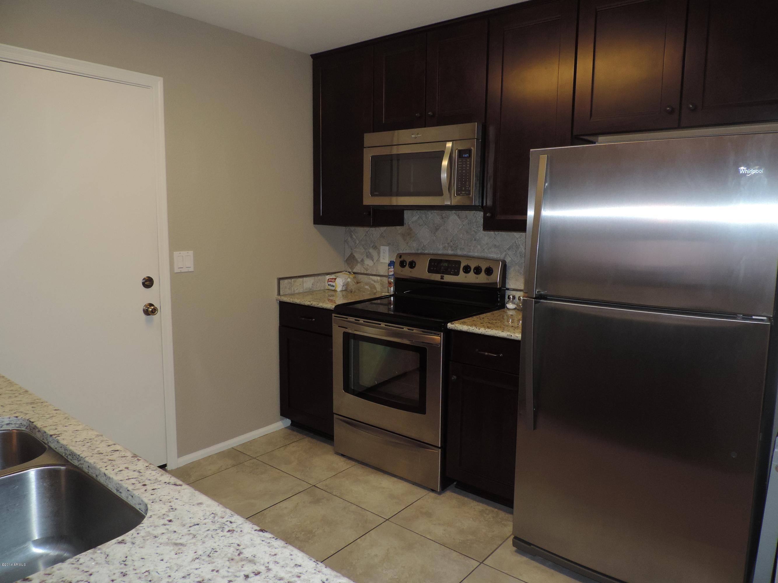 5118 Casper Road Mesa, AZ 85205 - Photo 6 of 24 Kitchen