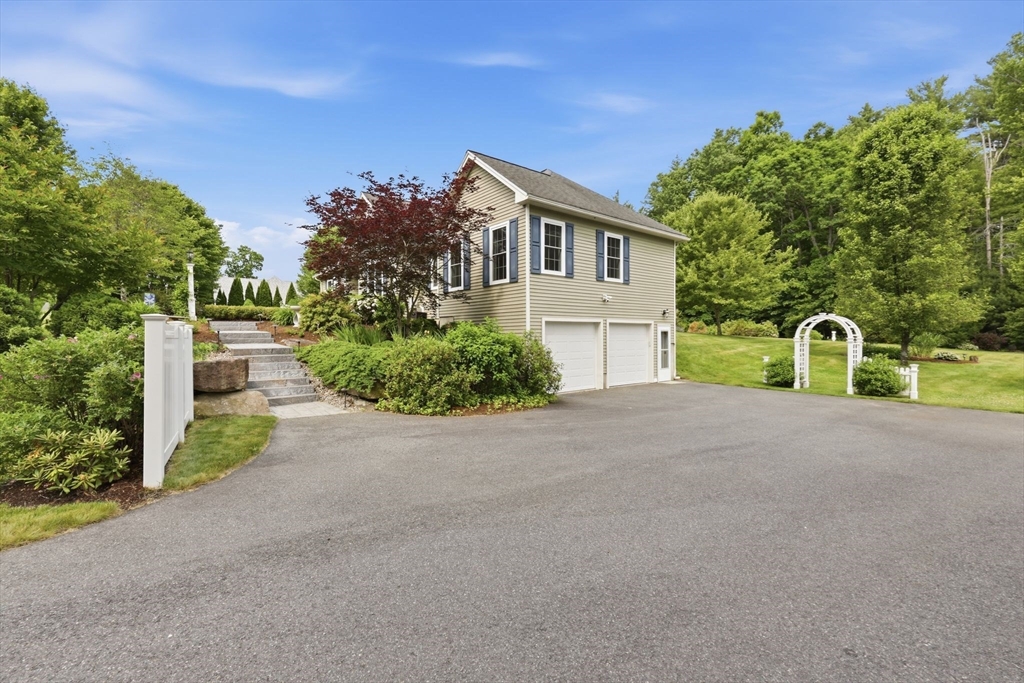 413 Batchelor Street Granby, MA 01033 - Photo 38 of 42