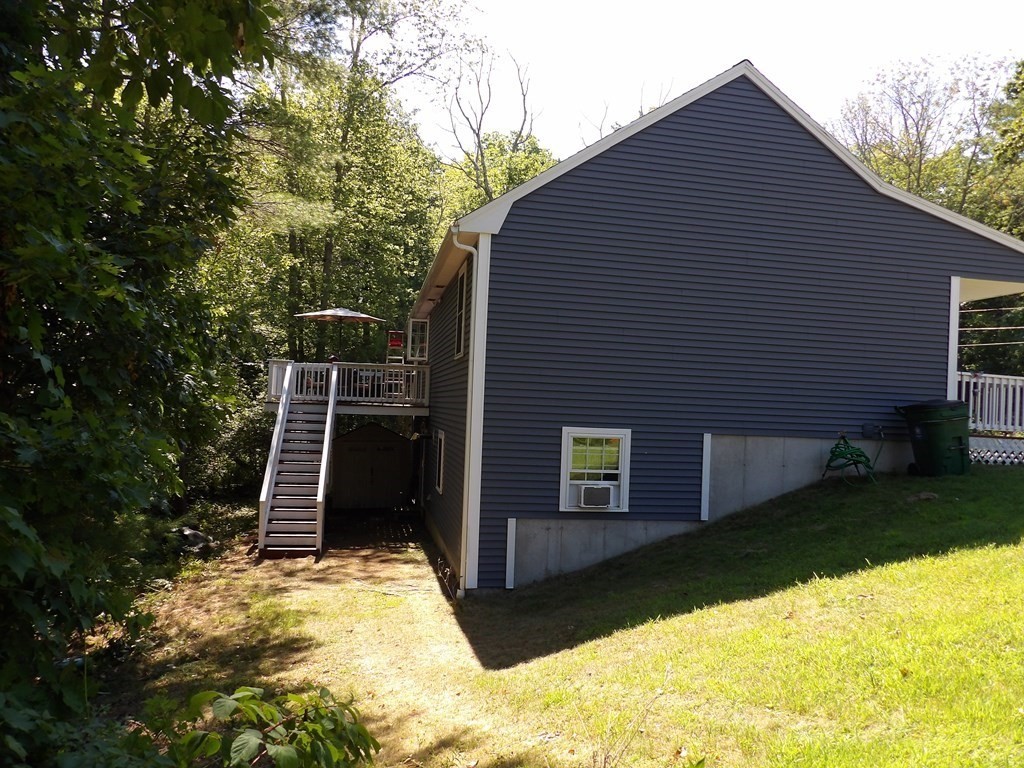256 Brookfield Road Charlton, MA 01507 - Photo 9 of 42 Gallery Image 9
