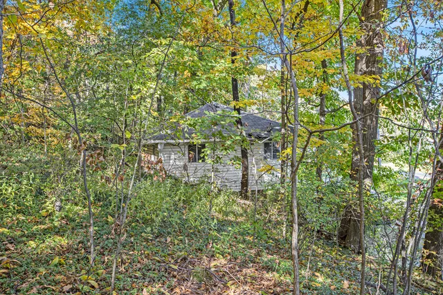 $199,999 | 907 Ridge Court, Chelsea, MI 48118