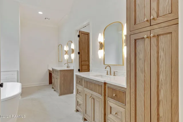 $547,500 | 403 Last Quarter Drive, Youngsville, LA 70592