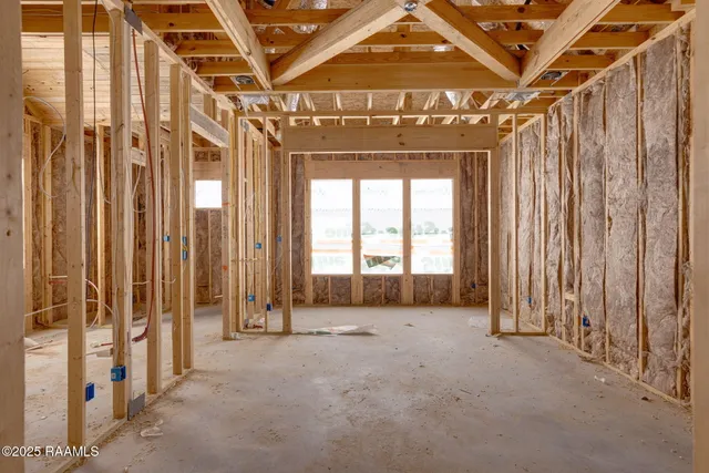 $547,500 | 403 Last Quarter Drive, Youngsville, LA 70592