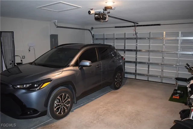 $2,300 | 2006 Welby Lane, Lehigh Acres, FL 33972