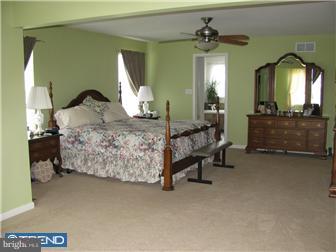 405 Longview Drive Sinking Spring, PA 19608 - Photo 10 of 12 Bedroom - Main