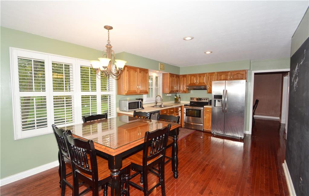 4115 Moss Ridge Lane Indianapolis, IN 46237 - Photo 8 of 30 Gallery Image 8