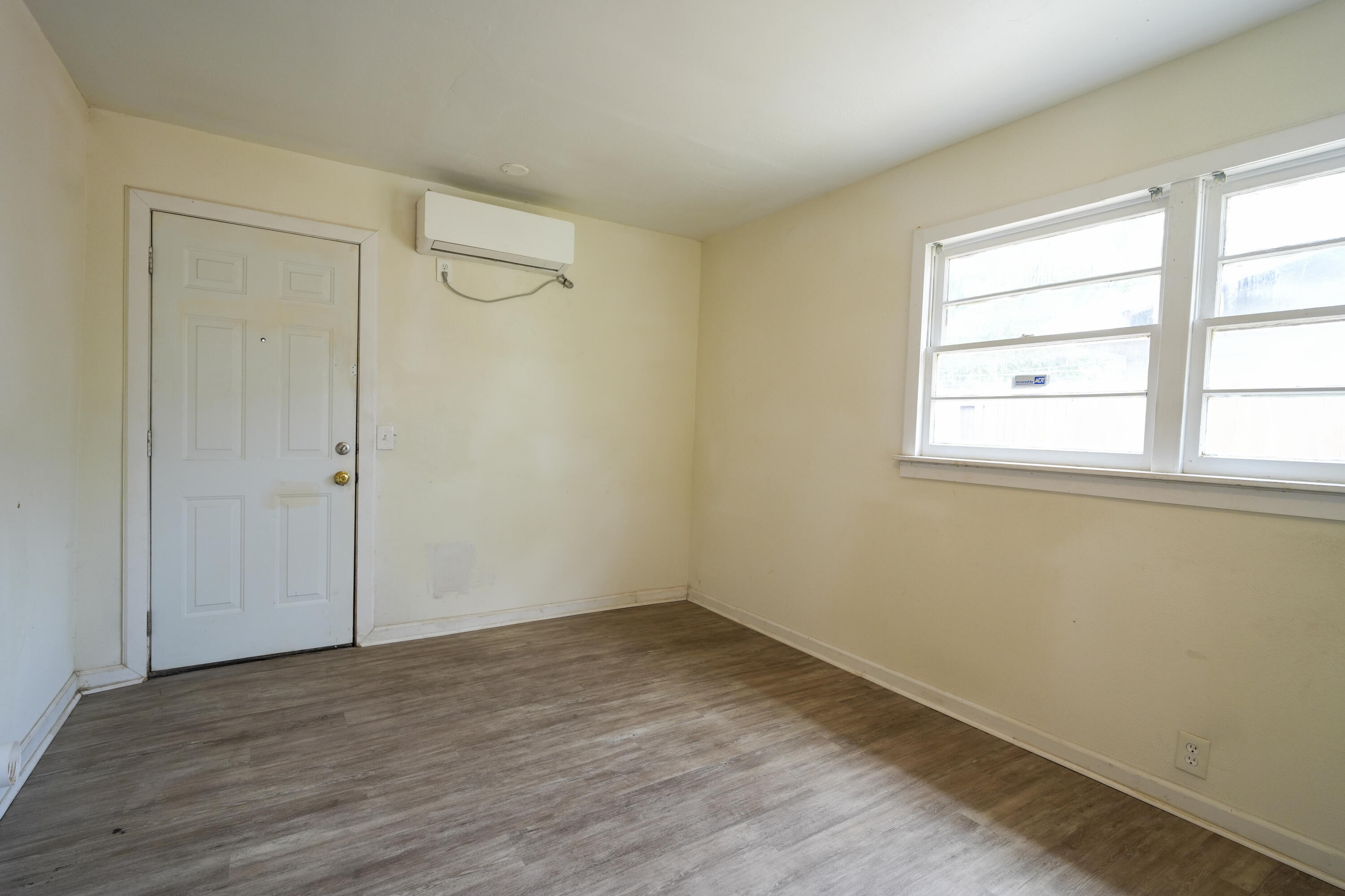 2205 46th Street Lubbock, TX 79412 - Photo 7 of 18 DSC08367