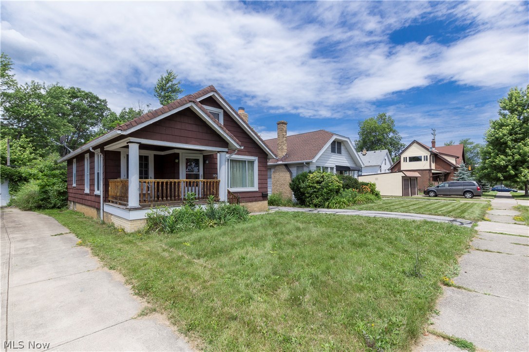1474 Middleton Road Cleveland Heights, OH 44121 - Photo 2 of 27