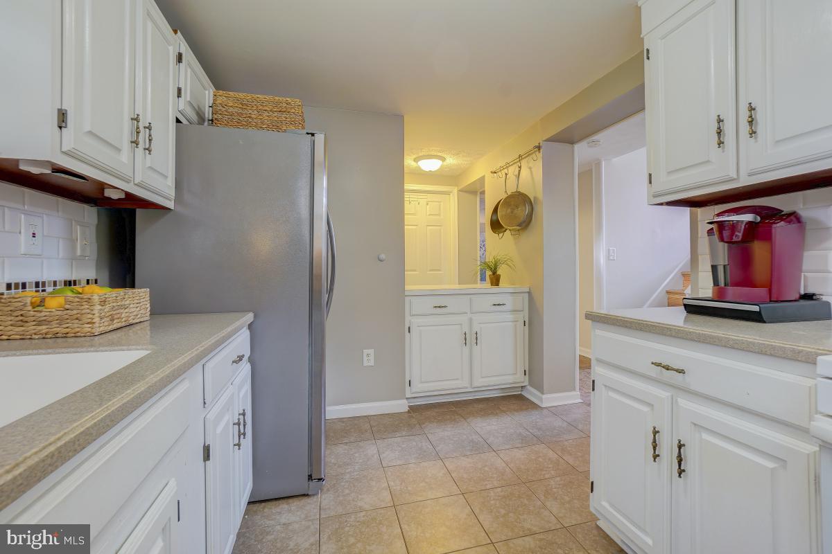 9406 Blackstone Road Manassas, VA 20110 - Photo 25 of 36 Stainless Steel Large Fridge