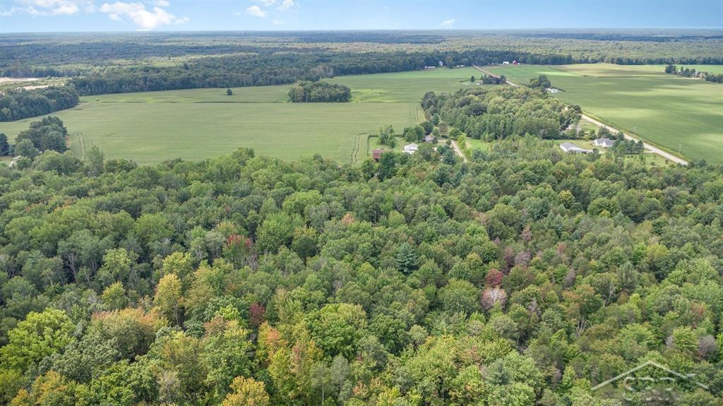 3416 North Sturgeon Road Midland, MI 48642 - Photo 31 of 32 50153457-a39d00b9-0a39-4b70-a4ee-44f0e3c49d95.JPG