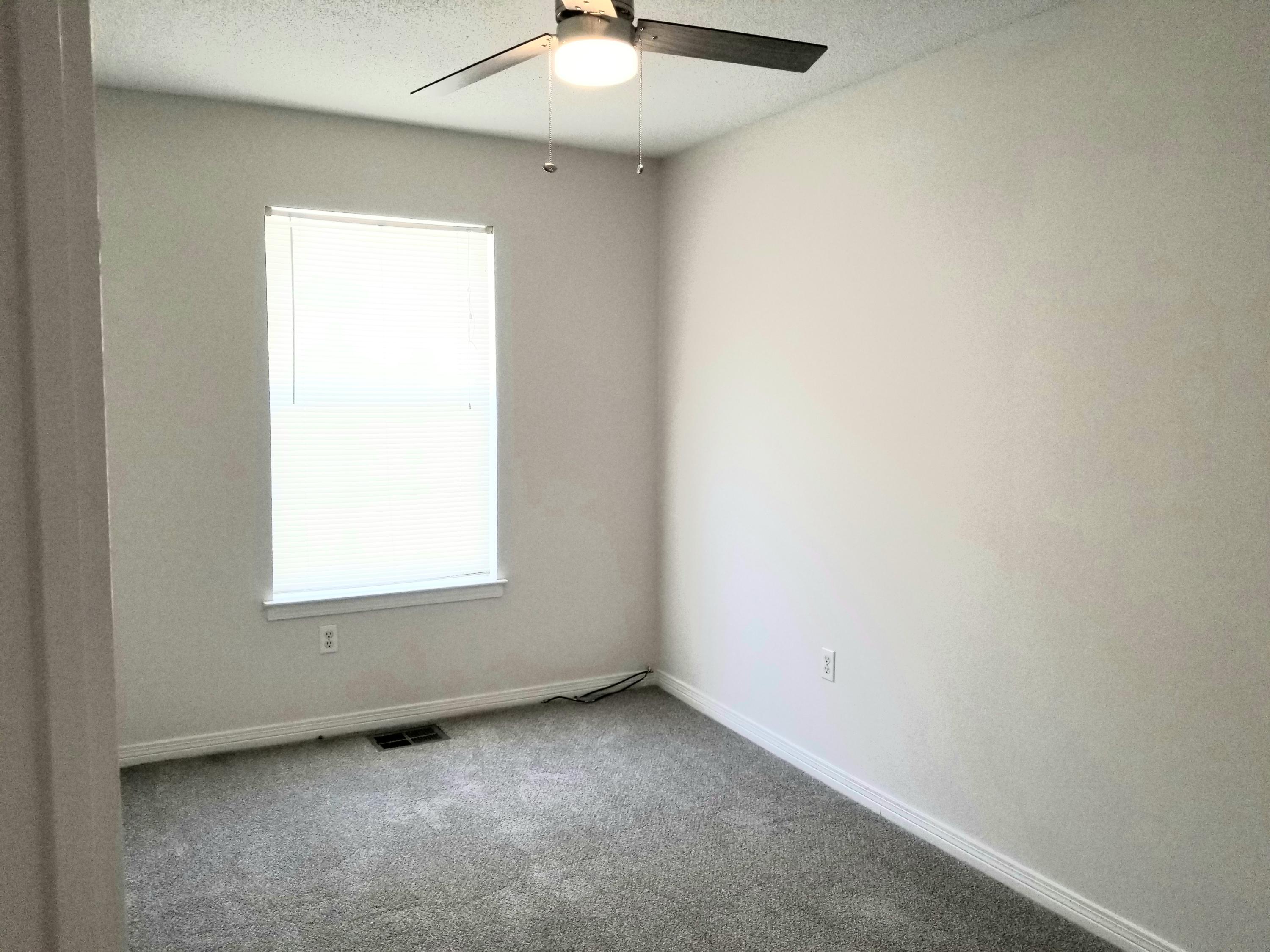307 Rue Dianne Mary Esther, FL 32569 - Photo 11 of 17 an empty room with a window