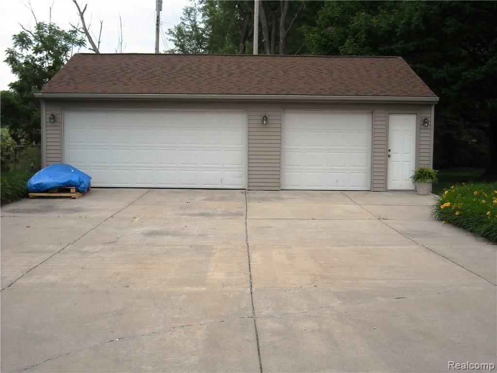 1198 North Linden Road Flint, MI 48532 - Photo 28 of 28