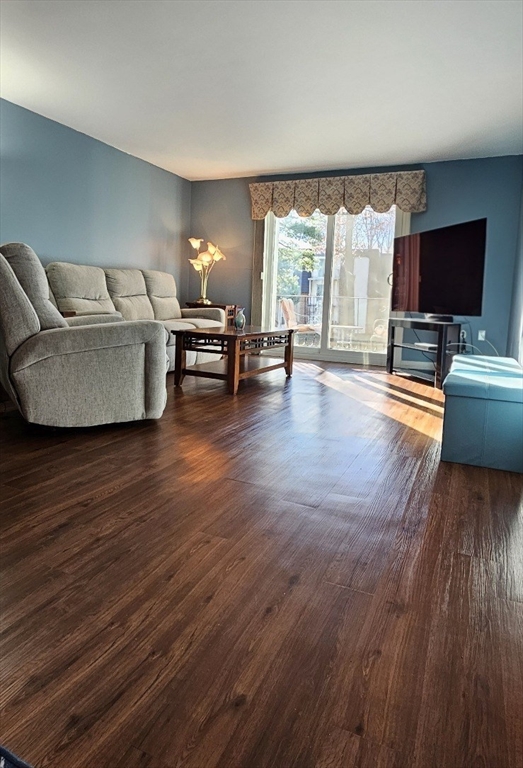 19 Shadowbrook Lane, Unit 23 Milford, MA 01757 - Photo 2 of 18