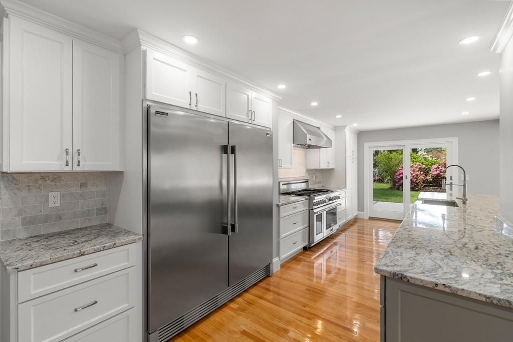 32 Parkvale Road Needham, MA 02492 - Photo 6 of 40