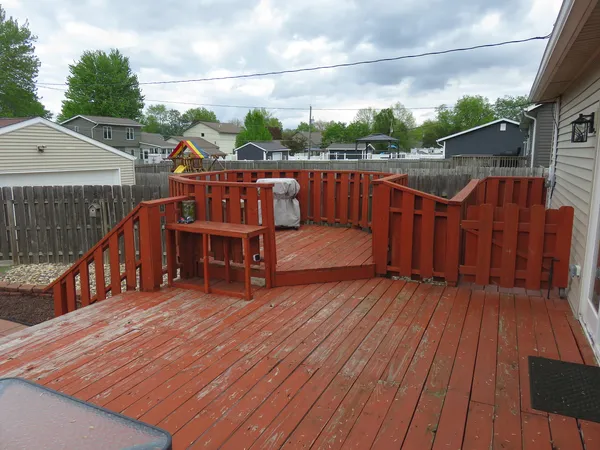 $229,000 | 606 14th Place, Camanche, IA 52730