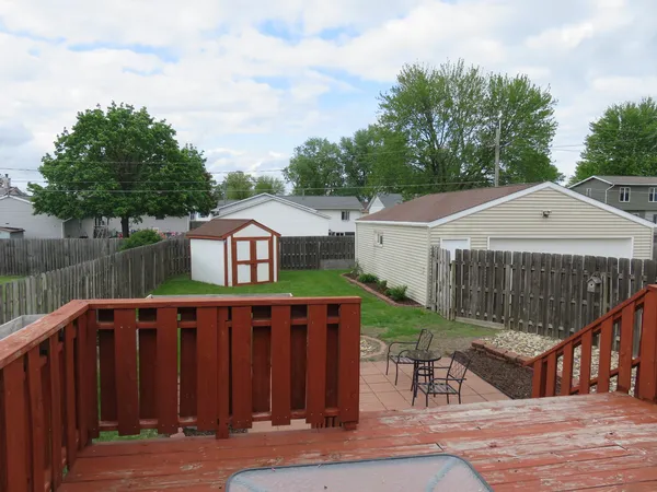 $229,000 | 606 14th Place, Camanche, IA 52730