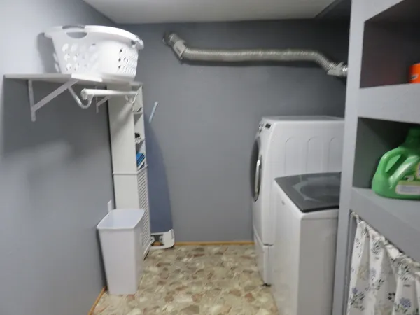 $229,000 | 606 14th Place, Camanche, IA 52730