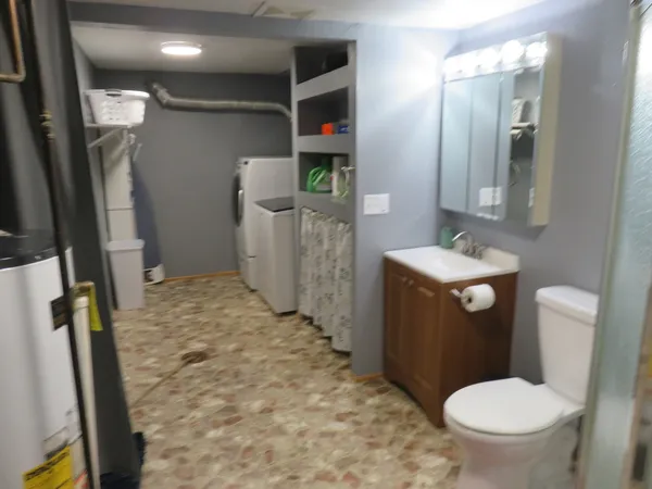 $229,000 | 606 14th Place, Camanche, IA 52730
