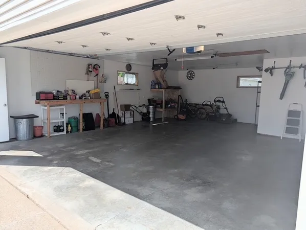 $229,000 | 606 14th Place, Camanche, IA 52730