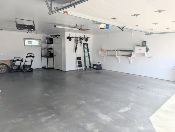 $229,000 | 606 14th Place, Camanche, IA 52730