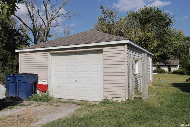 $150,000 | 290 West 3rd Street, Bonnie, IL 62816