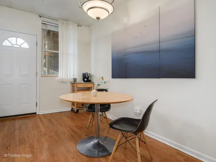 $325,000 | 1215 West Rosemont Avenue, Unit 1, Chicago, IL 60660