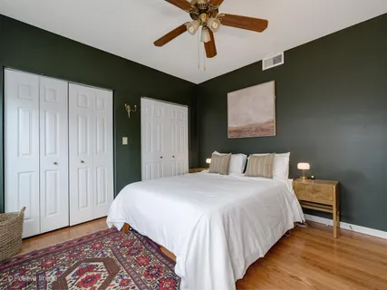 $325,000 | 1215 West Rosemont Avenue, Unit 1, Chicago, IL 60660