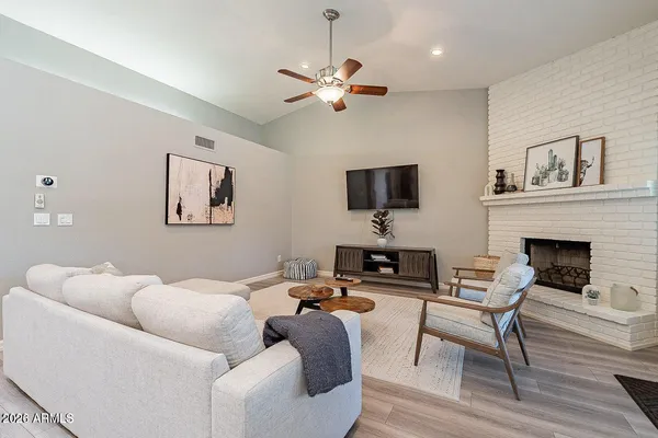 $4,900 | 5879 East Le Marche Avenue, Scottsdale, AZ 85254