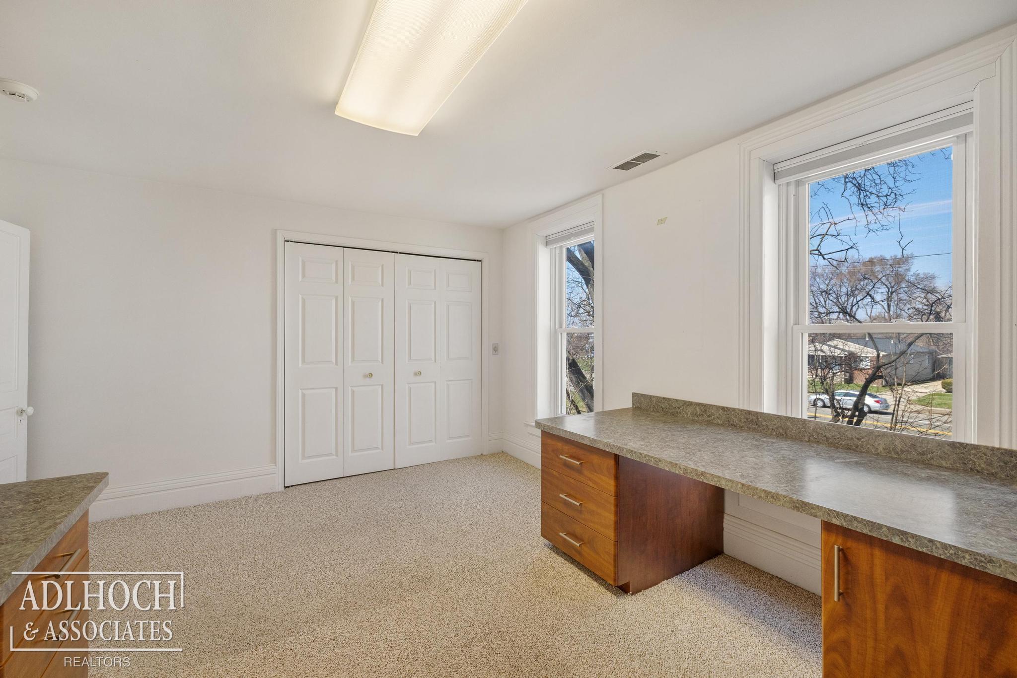 17526 East 10 Mile Road Eastpointe, MI 48021 - Photo 15 of 28 Gallery Image 15