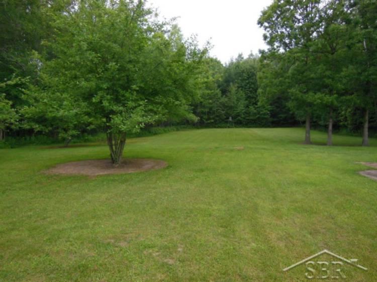 6891 North Bay Midland County Line Road Rhodes, MI 48652 - Photo 25 of 29 31253115-26.JPG