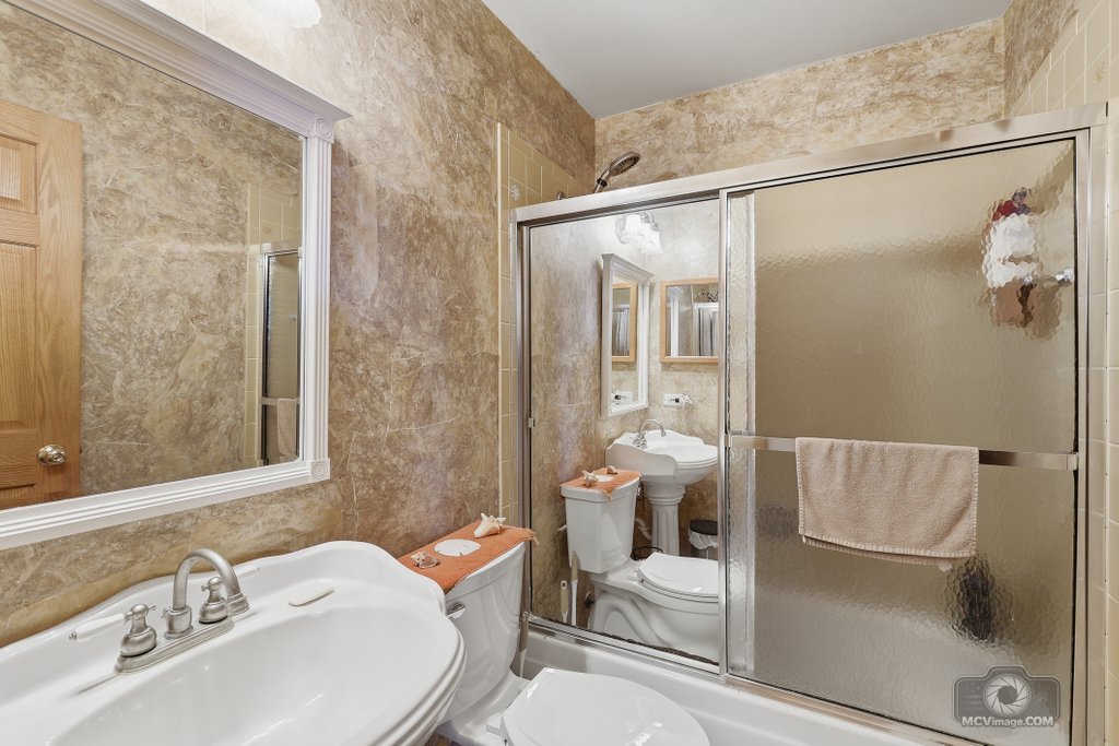 904 Cove Avenue Lockport, IL 60441 - Photo 12 of 28