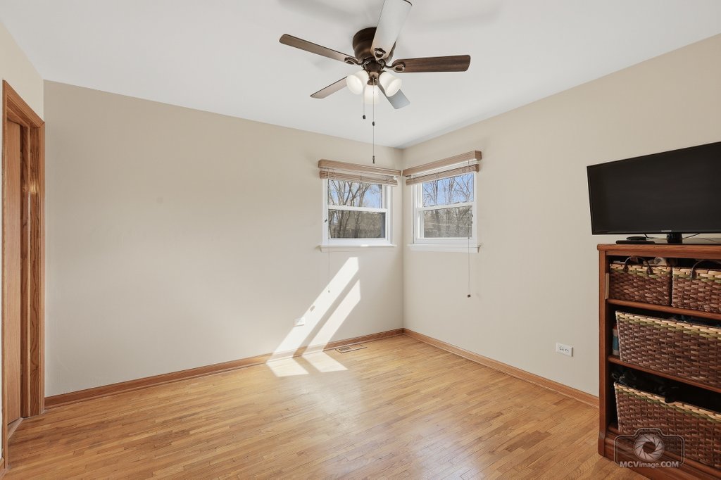 904 Cove Avenue Lockport, IL 60441 - Photo 13 of 28