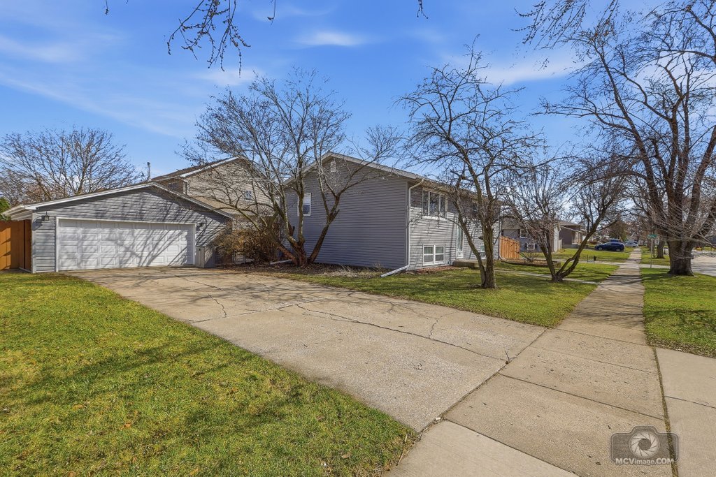 904 Cove Avenue Lockport, IL 60441 - Photo 2 of 28