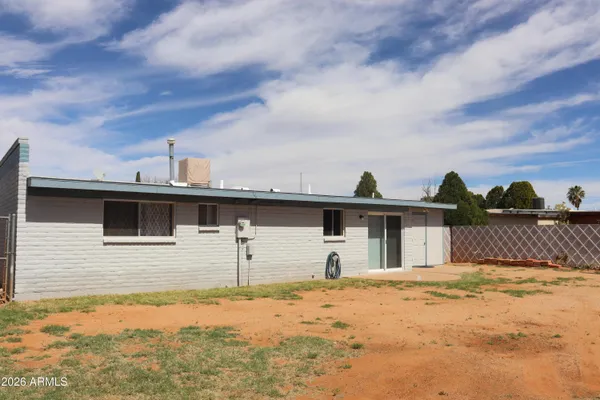 $1,400 | 5122 Leonardo Di Vinci, Sierra Vista, AZ 85635