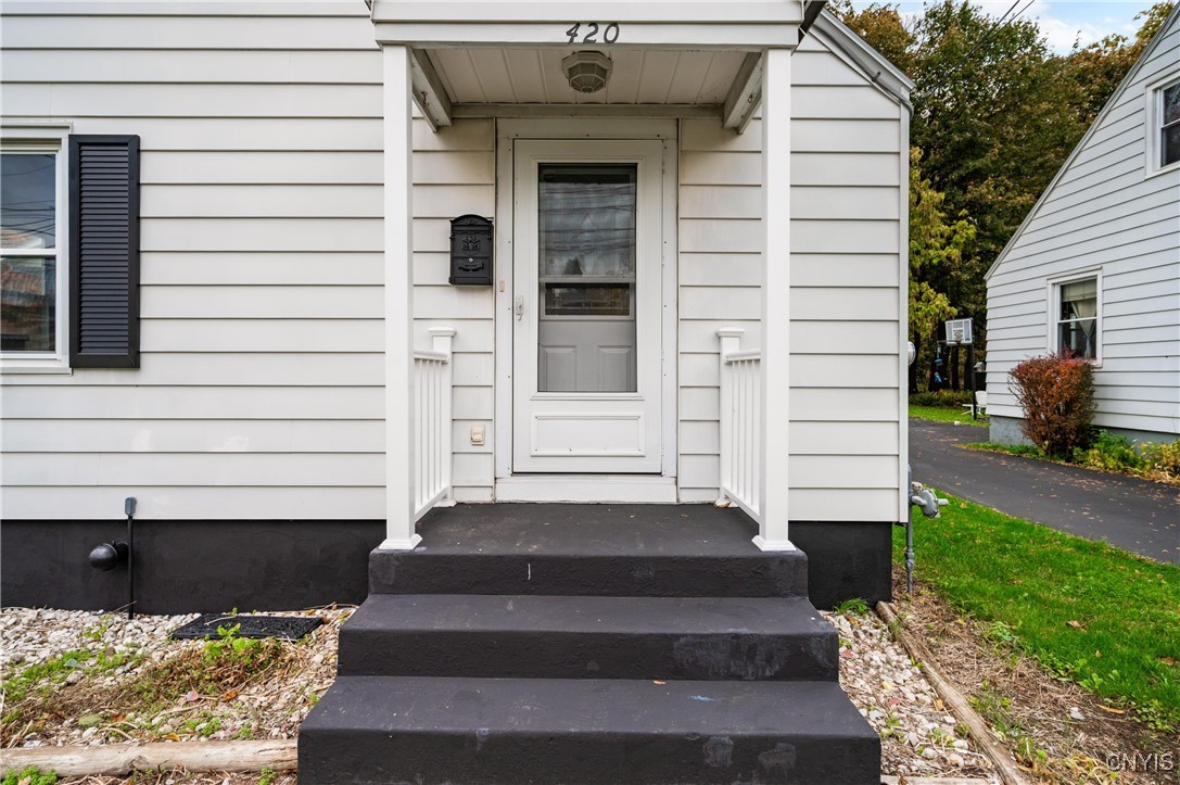 420 French Road Utica, NY 13502 - Photo 3 of 31