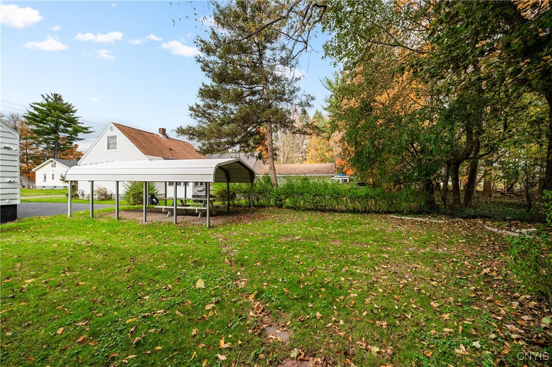 420 French Road Utica, NY 13502 - Photo 8 of 31