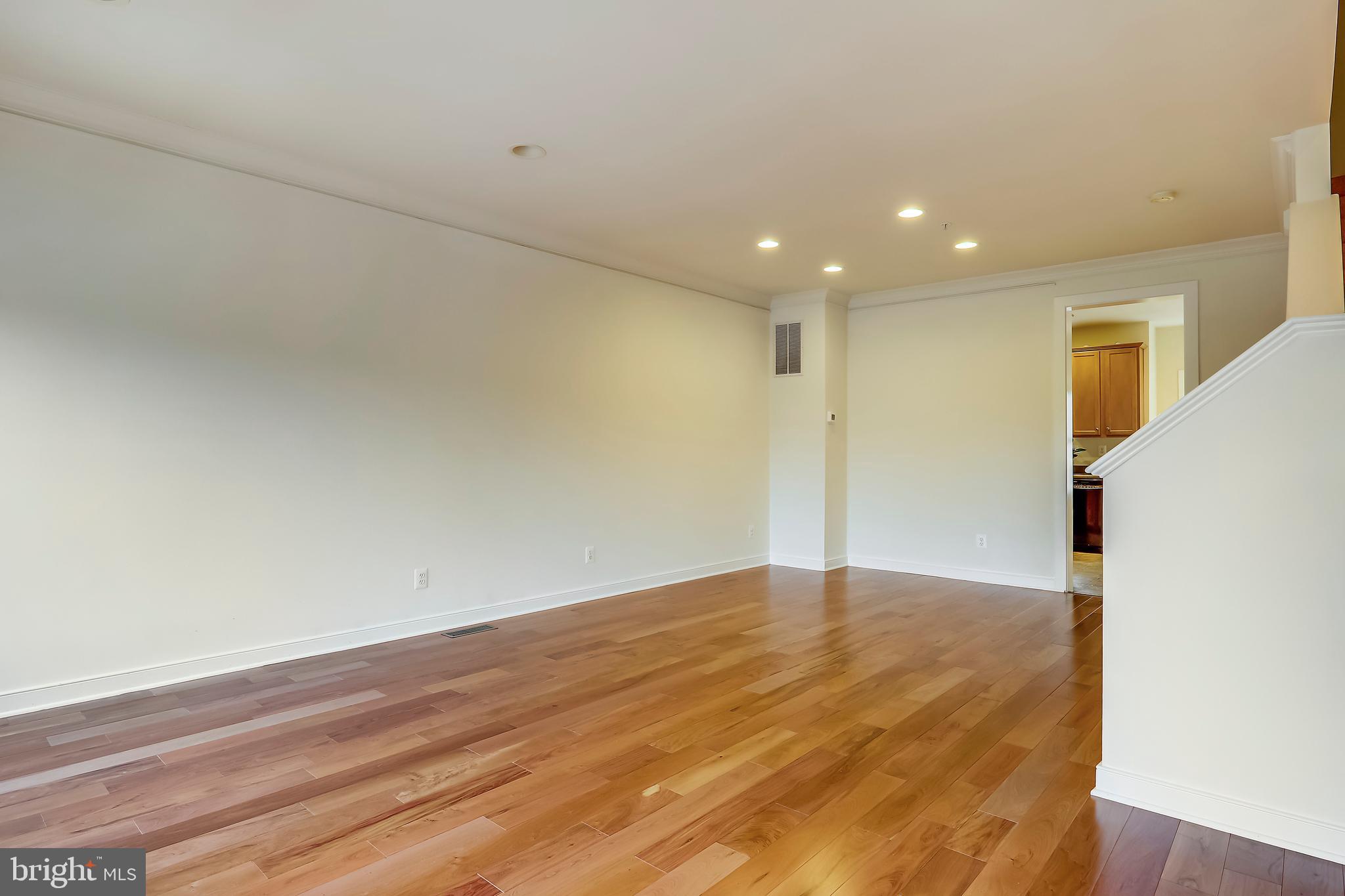 11034 Amherst Avenue Silver Spring, MD 20902 - Photo 5 of 12